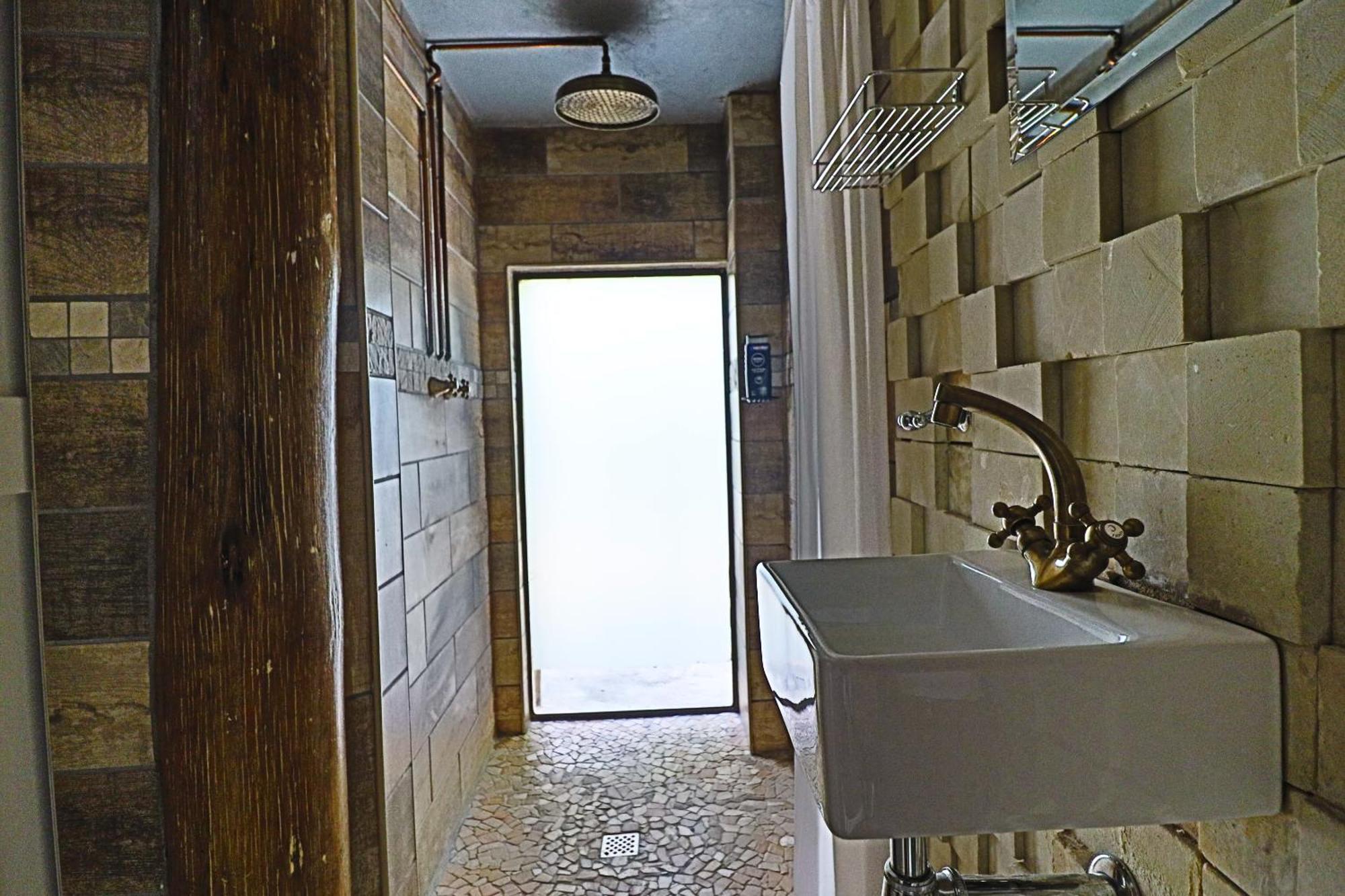 Kruger Park Hostel マールロス・パーク エクステリア 写真