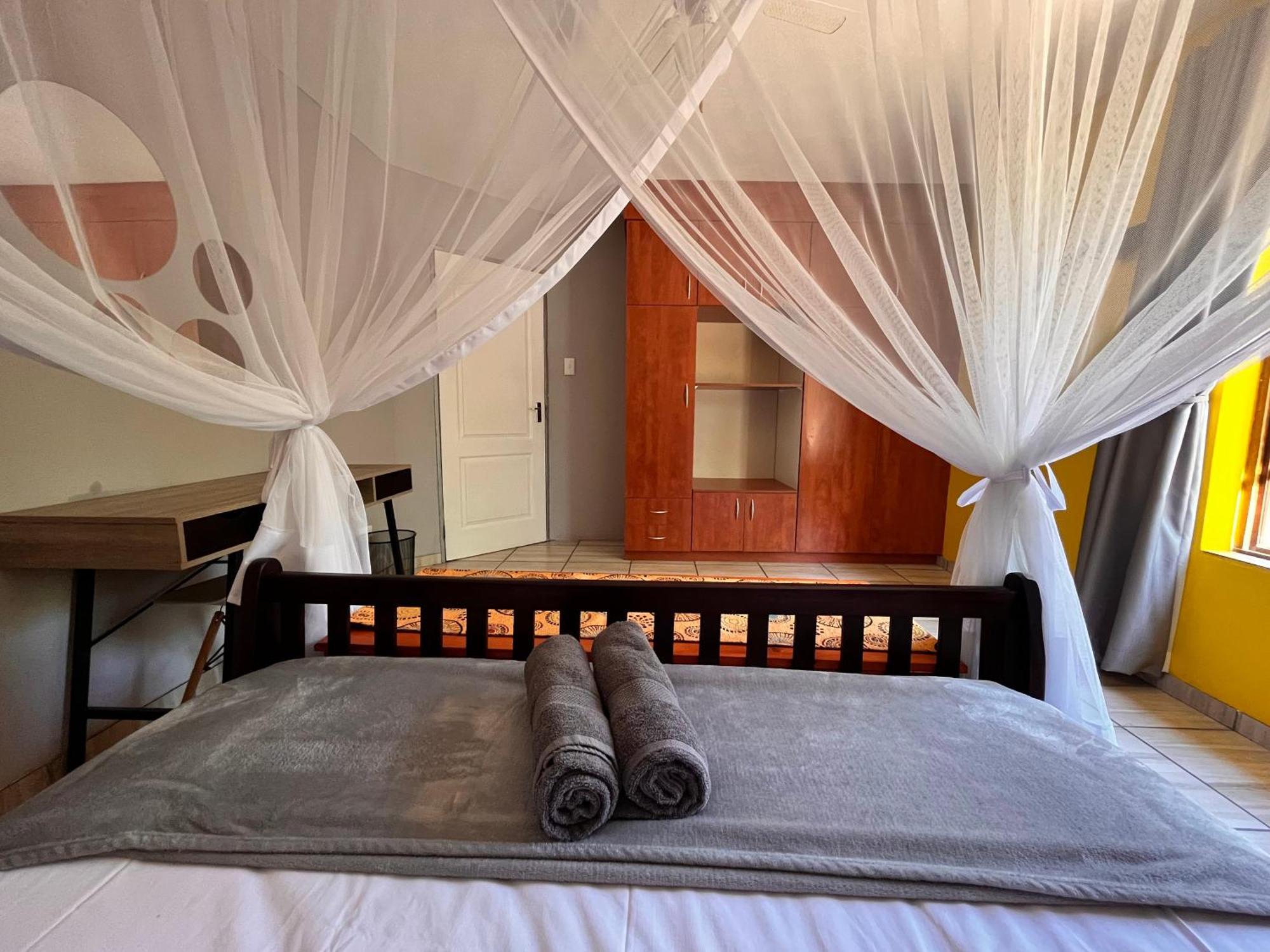Kruger Park Hostel マールロス・パーク エクステリア 写真