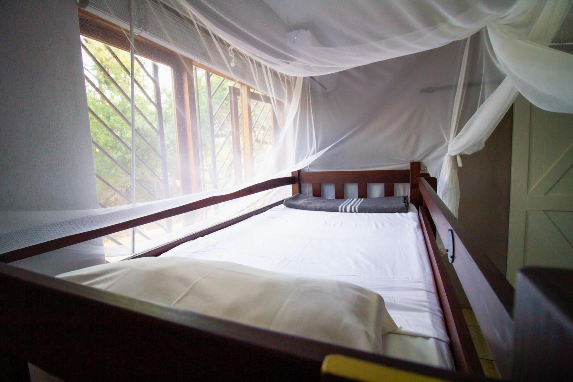 Kruger Park Hostel マールロス・パーク エクステリア 写真