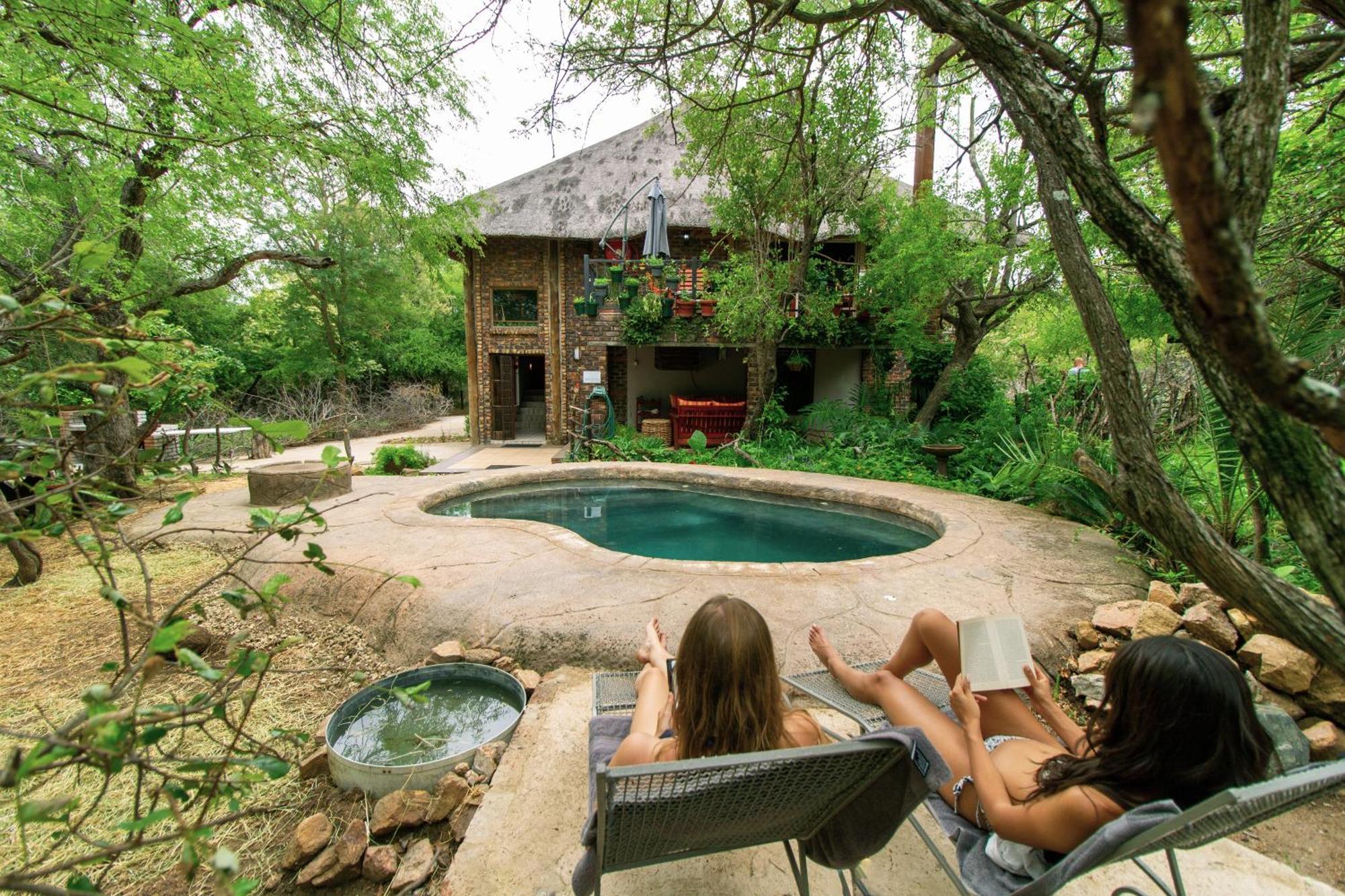 Kruger Park Hostel マールロス・パーク エクステリア 写真