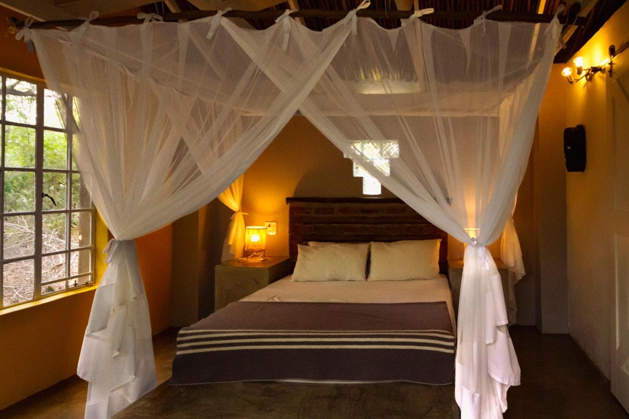 Kruger Park Hostel マールロス・パーク エクステリア 写真